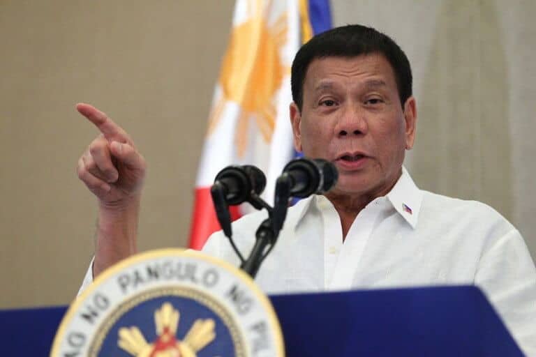 Duterte: "Kirim Dia Ke Neraka!' 35 duterte 2